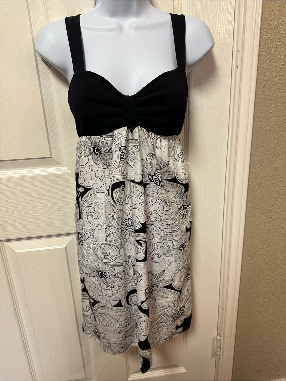 connected apparel Black and White Floral Midi Dress